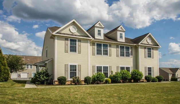 Apartments on Rosemont